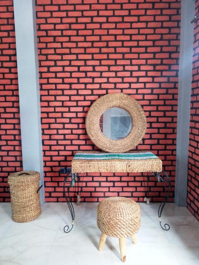 Kurnia Homestay Ternate Esterno foto
